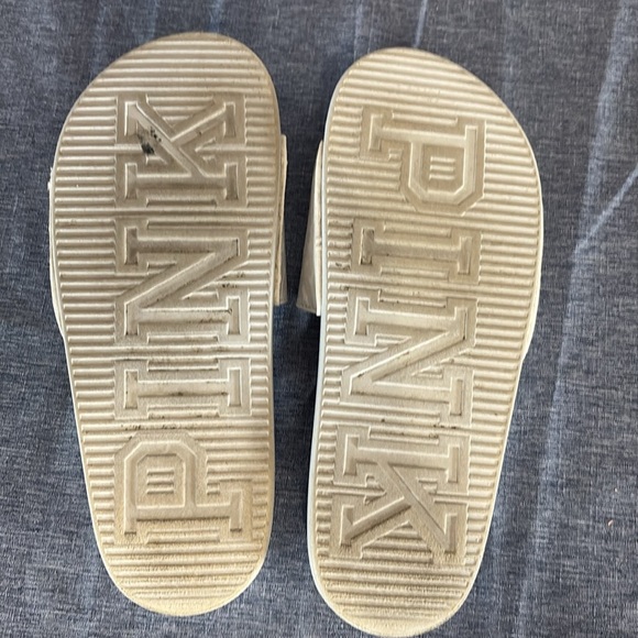 Pink Women’s Size 8.5 Gray/White Cheetah Print Slides - Picture 4 of 4